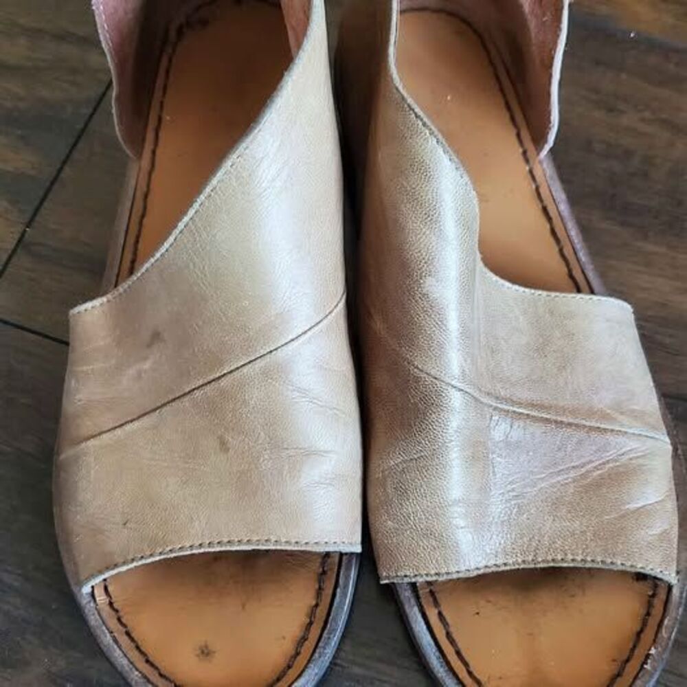 Free People tan leather sandal sz 8